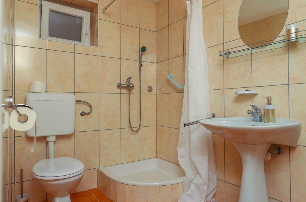Apartment Lisinski Crikvenica Exterior photo