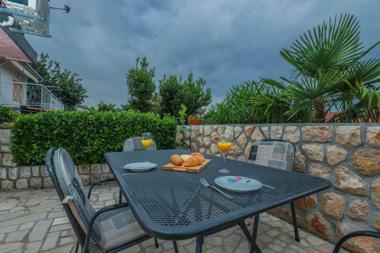 Apartment Lisinski Crikvenica Exterior photo