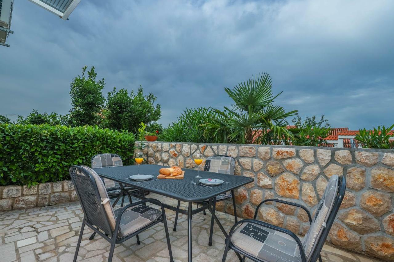 Apartment Lisinski Crikvenica Exterior photo